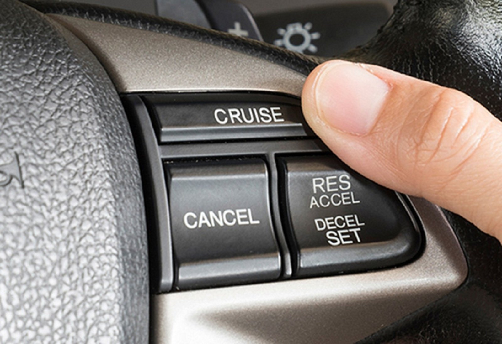  ga tự động (Cruise Control).