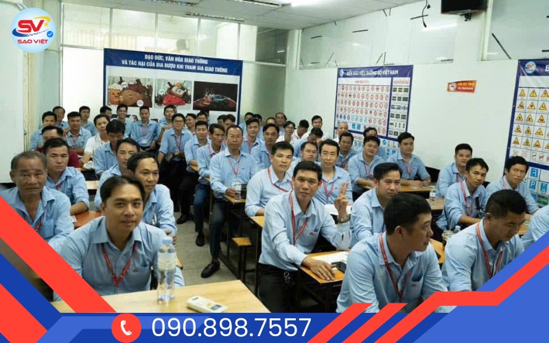 hình ảnh trung tâm lái xe sao việt