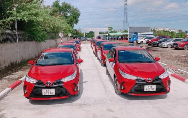 Trường dạy lái xe Thành Công đầu tư xe tập đời mới 