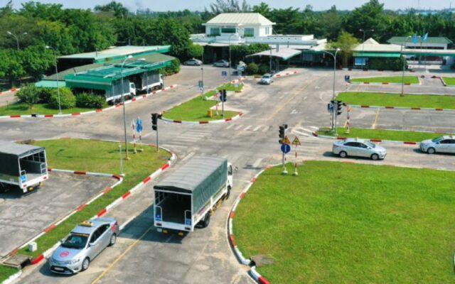 Trường dạy lái xe Hoàng Gia có nhiều năm kinh nghiệm